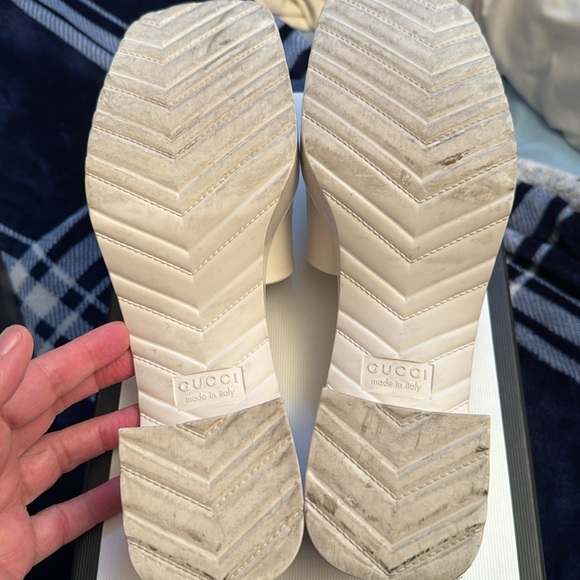 Gucci  off White Rubber Slide Sandals Sz 9 - Picture 10 of 11
